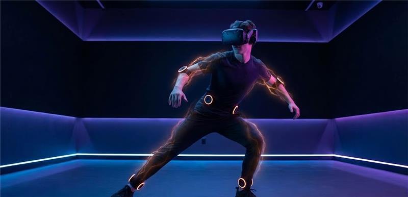 Charging-Free Metaverse Motion Trackers